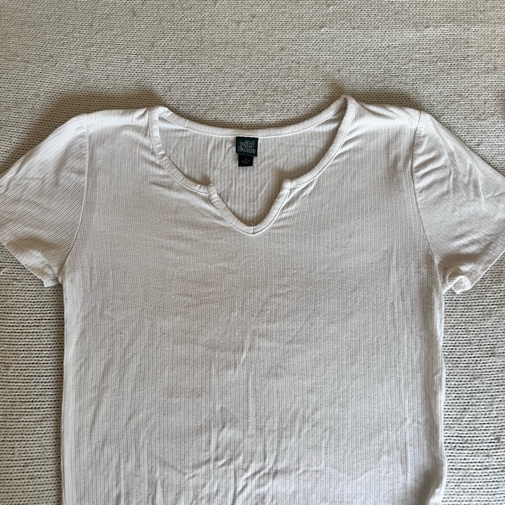 wild fable White Short Sleeve Notch-Neck Ribbed Tee
